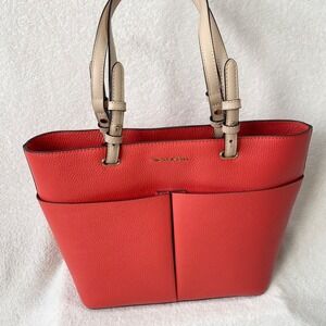 NWT Micheal Kors Bedford Medium Tote‎ Zip Pocket Spice-Coral